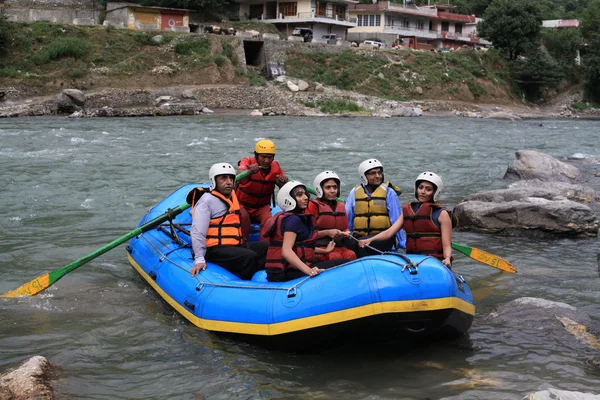 Rafting na ganges, Himalaje — Zdjęcie stockowe