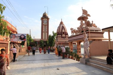 Ashram rishikesh içinde