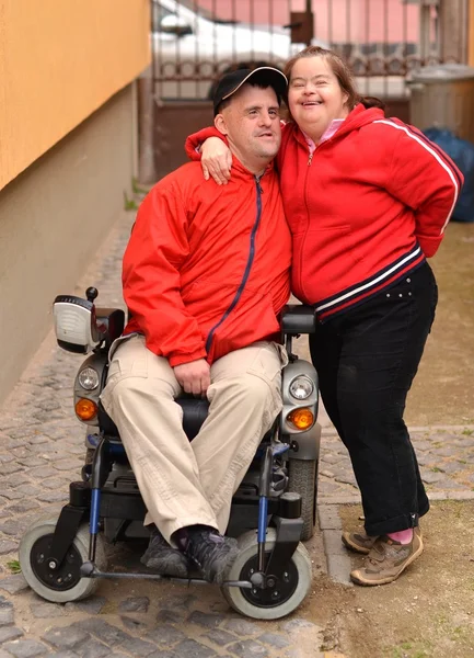 다운 증후군 사랑 부부 — 스톡 사진