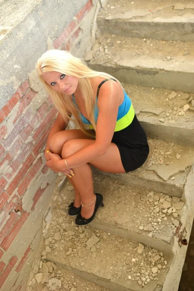 Prachtige blond meisje portrait.blonde haar. — Stockfoto