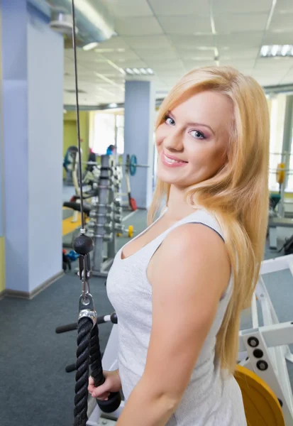 Woman in a gym — Stock Photo, Image