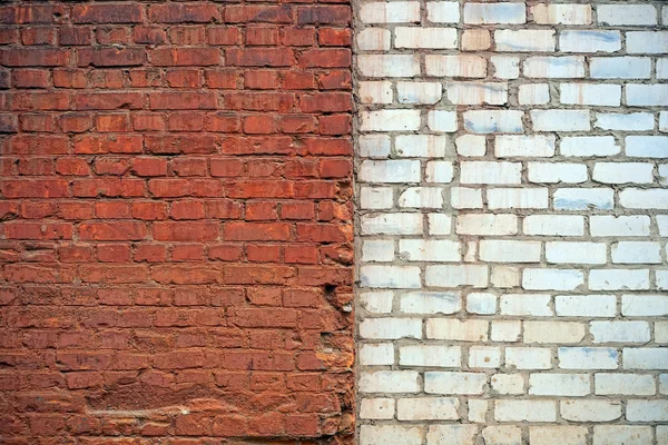 Rode en witte bakstenen muur — Stockfoto
