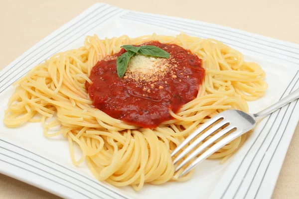 Спагетти с томатным соусом — стоковое фото