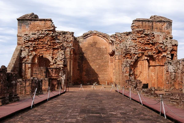 Развалины иезуитской миссии в Парагвае — стоковое фото