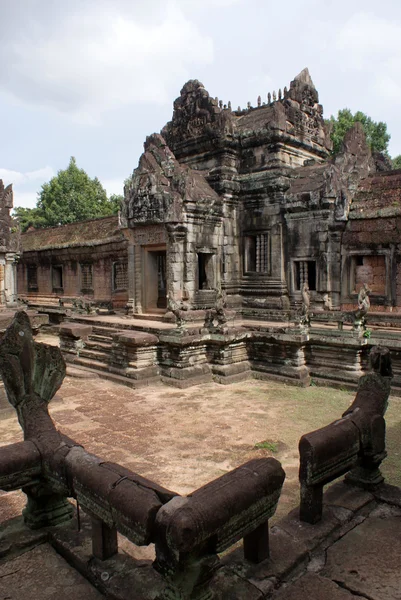 Ancient temple in Angkor, Cambodia — Stock Photo, Image