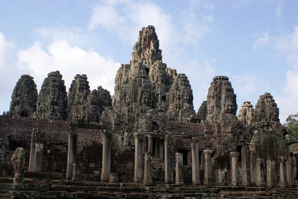 Antik bayon tapınakta angkor Kamboçya — Stok fotoğraf