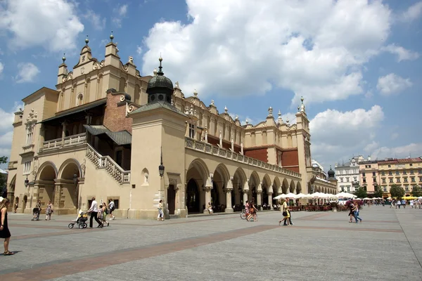 Alun-alun Pasar Utama di Cracow, Kota Tua, Polandia — Stok Foto