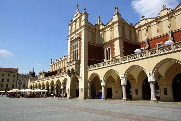 Ancien hall en tissu, Sukiennice sur la place principale de Cracovie, Pologne — Photo