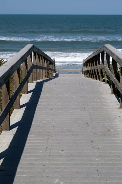 Boardwalk to Atlantic Ocean — Stock Photo, Image