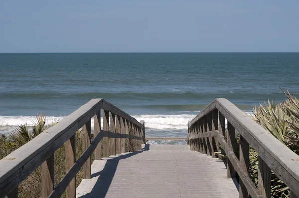 Boardwalk to Atlantic Ocean — Stock Photo, Image