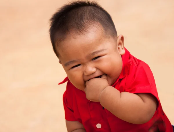 Niño muy feliz — Stockfoto