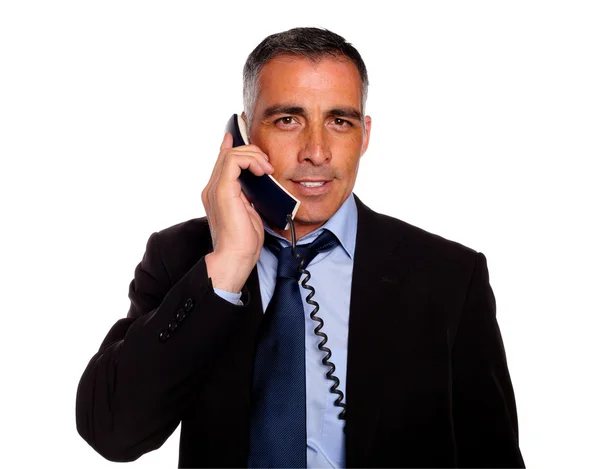 Attraktiver und hinreißender Geschäftsmann mit Telefon — Stockfoto
