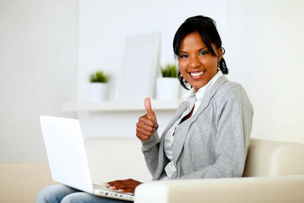 Positive afro-american woman looking to you — Stock Photo, Image