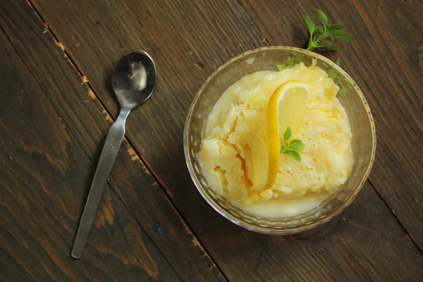 Lemon pudding — Stock Photo, Image
