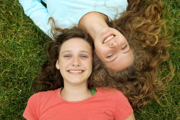 Adolescentes felizes — Fotografia de Stock