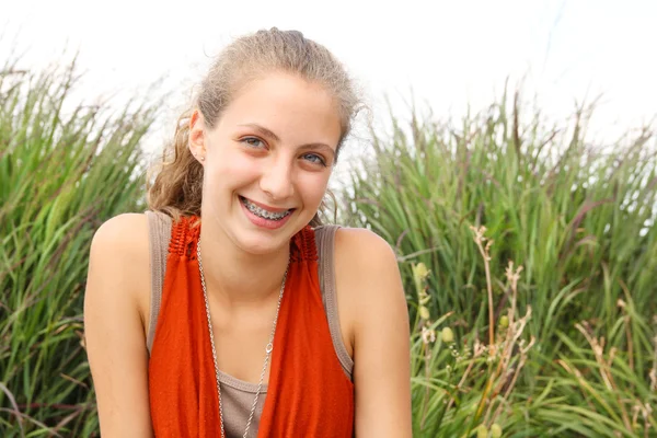 Smilng teenager — Stock Photo, Image