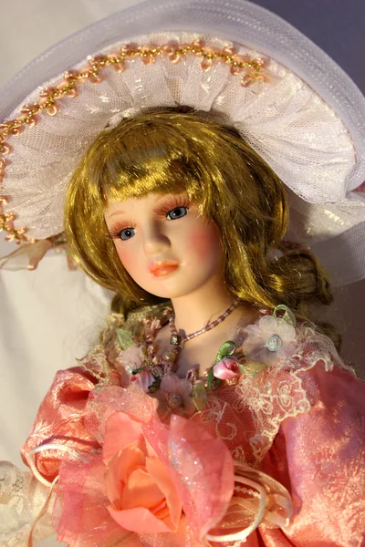 Piękna lalka — Zdjęcie stockowe