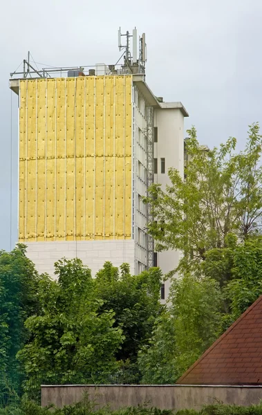 Wärmedämmung einer Hausfassade — Stockfoto