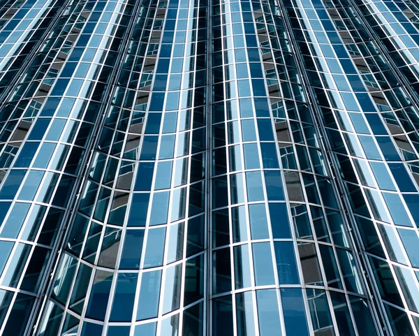 Фасад абстрактного стекла — стоковое фото