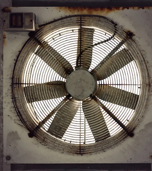 Rostiger Ventilator — Stockfoto
