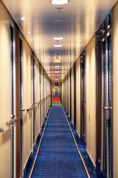 Infinite hotel corridor — Stock Photo, Image