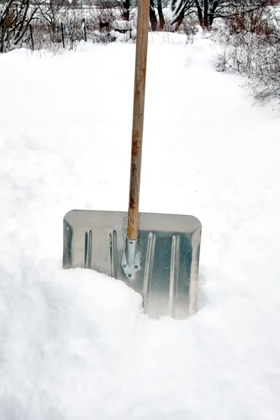 Śniegiem shove — Zdjęcie stockowe