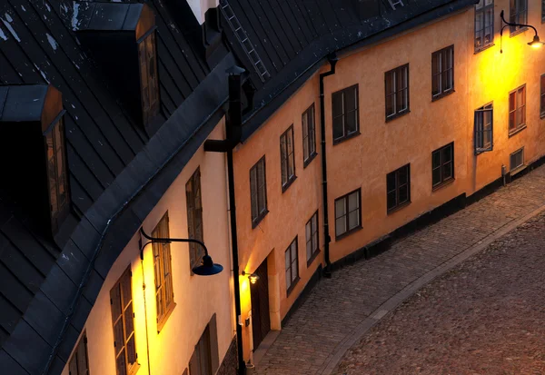 Oude straat in stockholm — Stockfoto