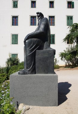 Kral'ın taşlı modern Anıtı petar kresimir sibenik IV
