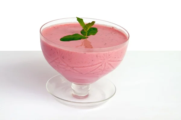 Joghurt and strawberries as tasty dessert — Stock Photo, Image