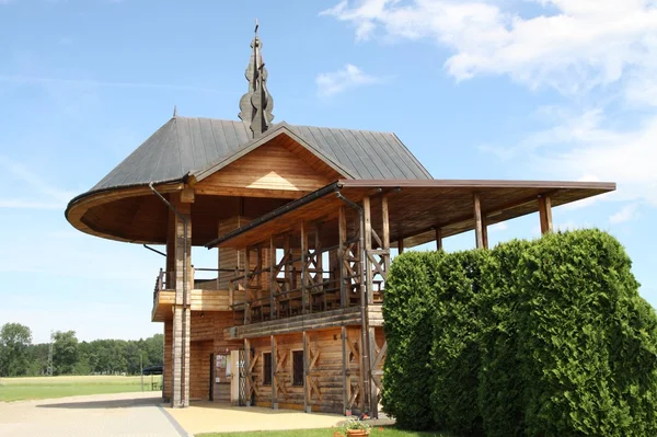 Historische houten altaar in stary sacz — Stockfoto