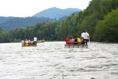 dunajec nehir pieniny dağlar ve paraşütü raily