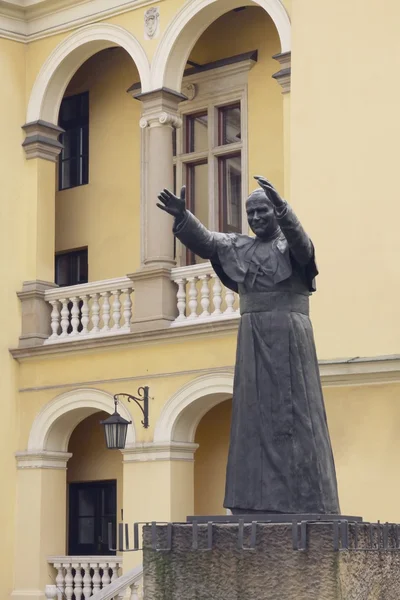 Monument van Poolse heilige paus Johannes Paulus ii in Krakau — Stockfoto