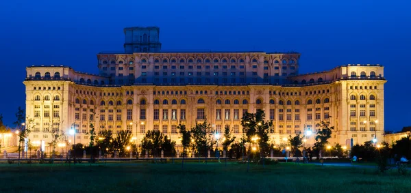 Pałacu Parlamentu w Bukareszcie — Zdjęcie stockowe