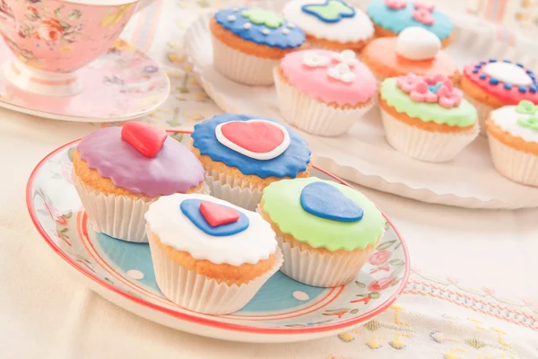 Läckra och dekorativa tårtor. — Stockfoto