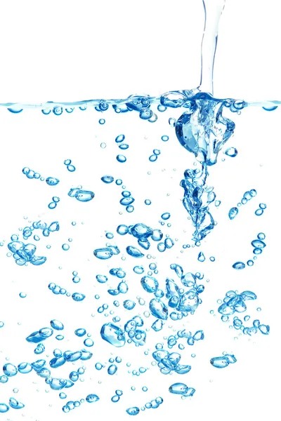 Modrý proud vody s bublinkami. closeup. — Stock fotografie