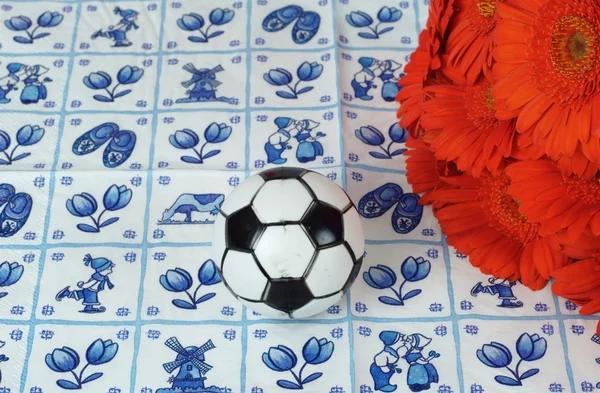 花卉与足球 — 图库照片