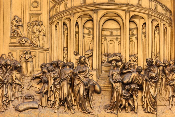 Porta em Duomo Cathedral, Florença, Italia — Fotografia de Stock