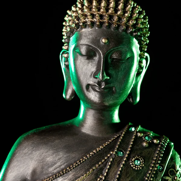 Buddha-Statue mit Leuchten — Stockfoto