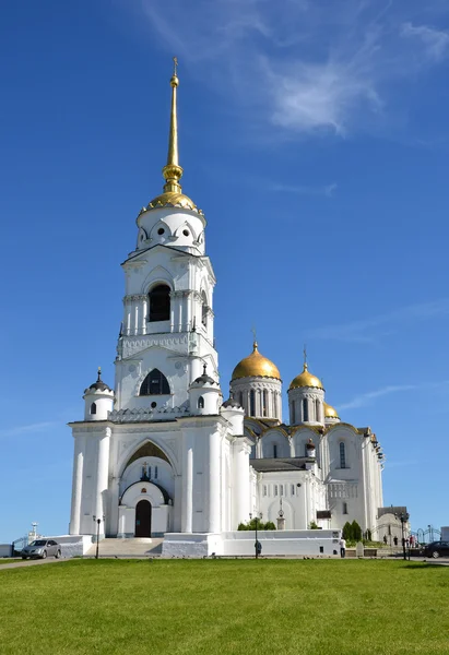 Catedral de Uspensky en Vladinir. Anillo de oro de Rusia . — Foto de Stock