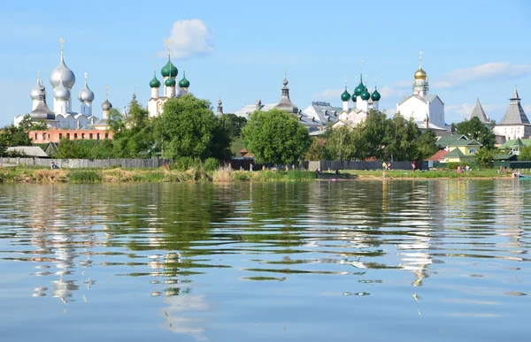 Kremlin van Rostov. gouden ring van Rusland. — Stockfoto