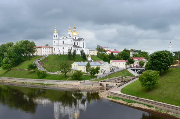 Cathédrale d'Uspensky à Vltebsk . — Photo