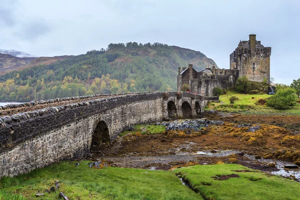 Eilan donan kasteel in Schotland — Stockfoto