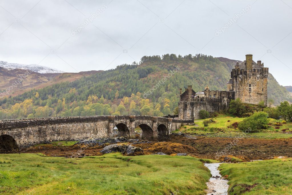 Eilan Donan castle on a grey day