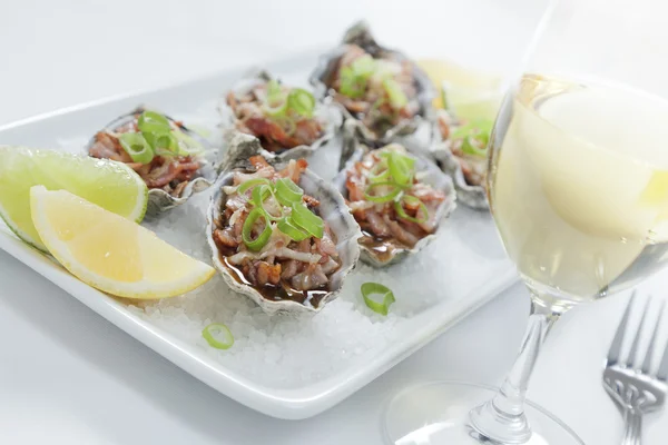 Oysters Kilpatrick — Stock Photo, Image