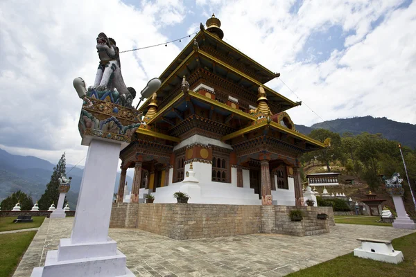Khamsum yuelley 天珠右为在普那卡-不丹 — 图库照片