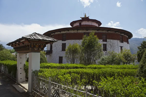Vakttorn av paro rinpun dzong i bhutan — Stockfoto
