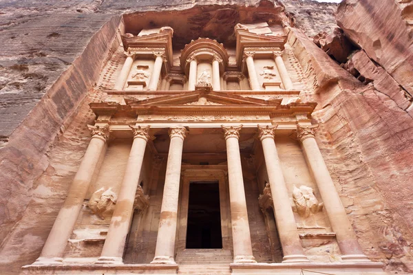 Το Υπουργείο Οικονομικών στην πέτρα - το περίφημο ναό του Ιντιάνα Τζόουνς στην Ιορδανία — Φωτογραφία Αρχείου