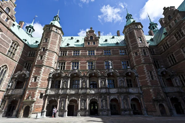 Fassade des Schlosses Frederiksborg in Hillerod, Dänemark — Stockfoto