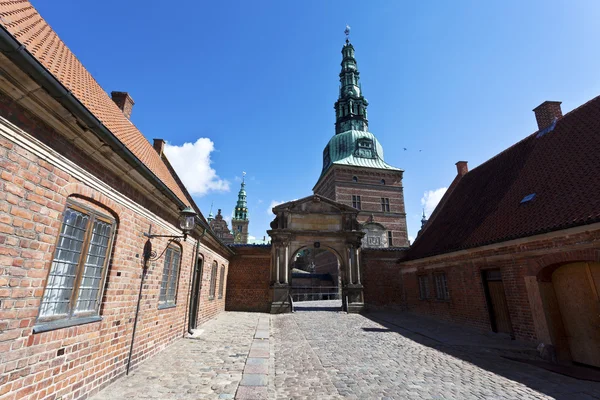 Wejście zamek frederiksborg slot w hillerod, dania — Zdjęcie stockowe