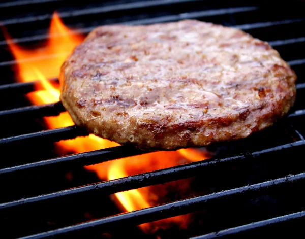 Burger Cooking On The Grill — Stock Photo, Image